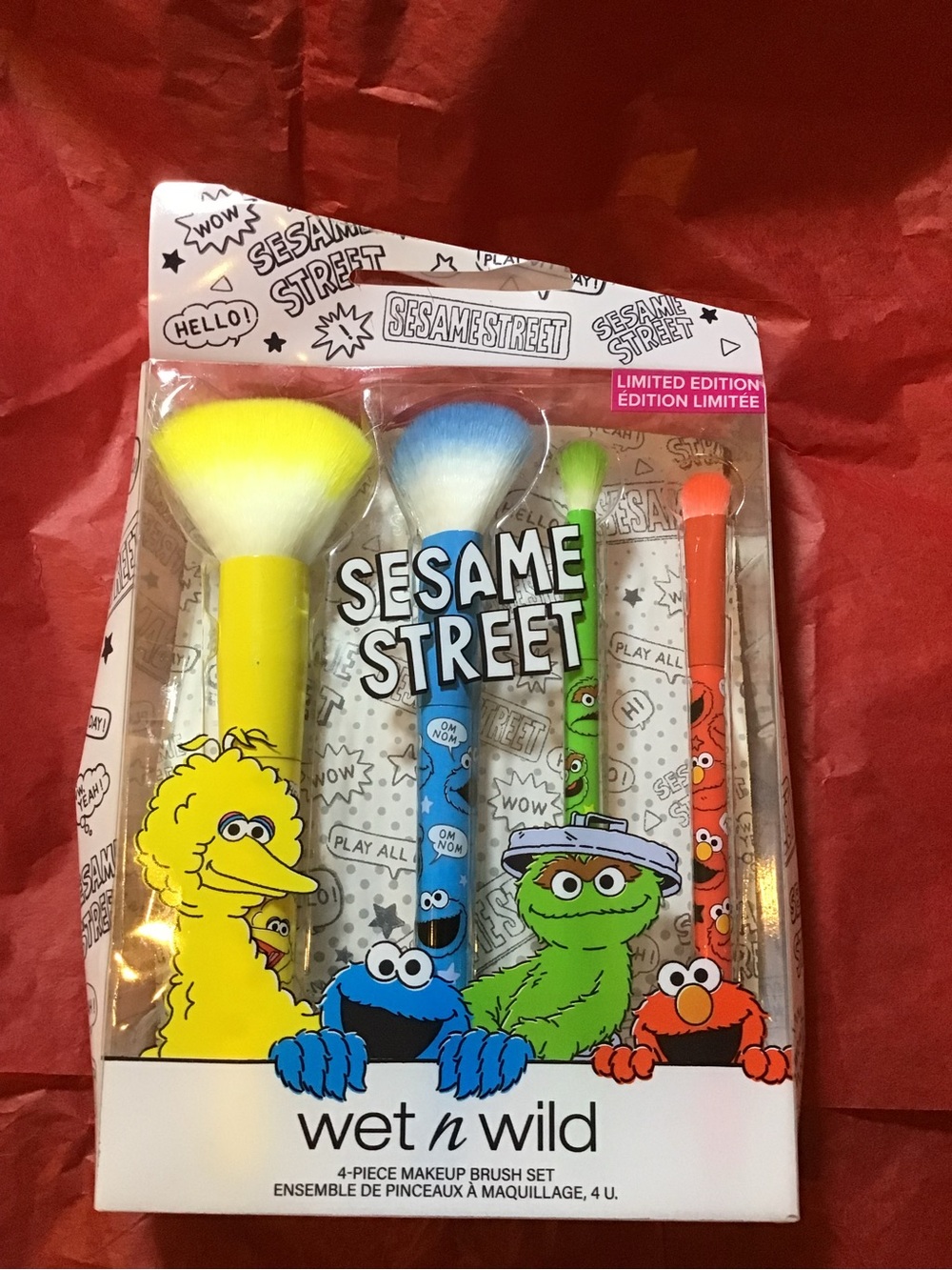 Sesame Street wet n wild 4 piece makeup brush set limited edition -New